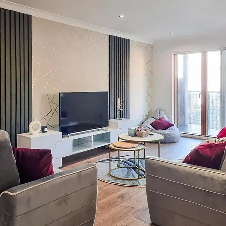 Bright 2 Bedroom Apt With Balcony In City Centre Manchester Exterior photo