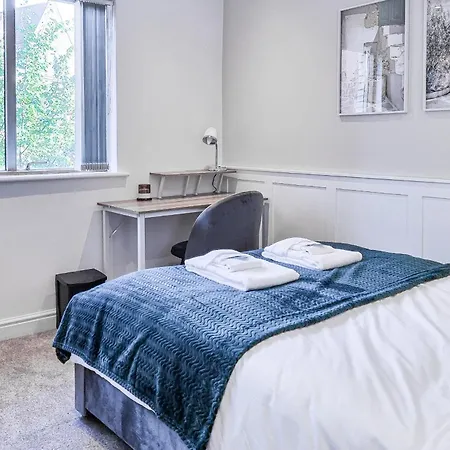 Bright 2 Bedroom Apt With Balcony In City Centre Manchester Exterior photo