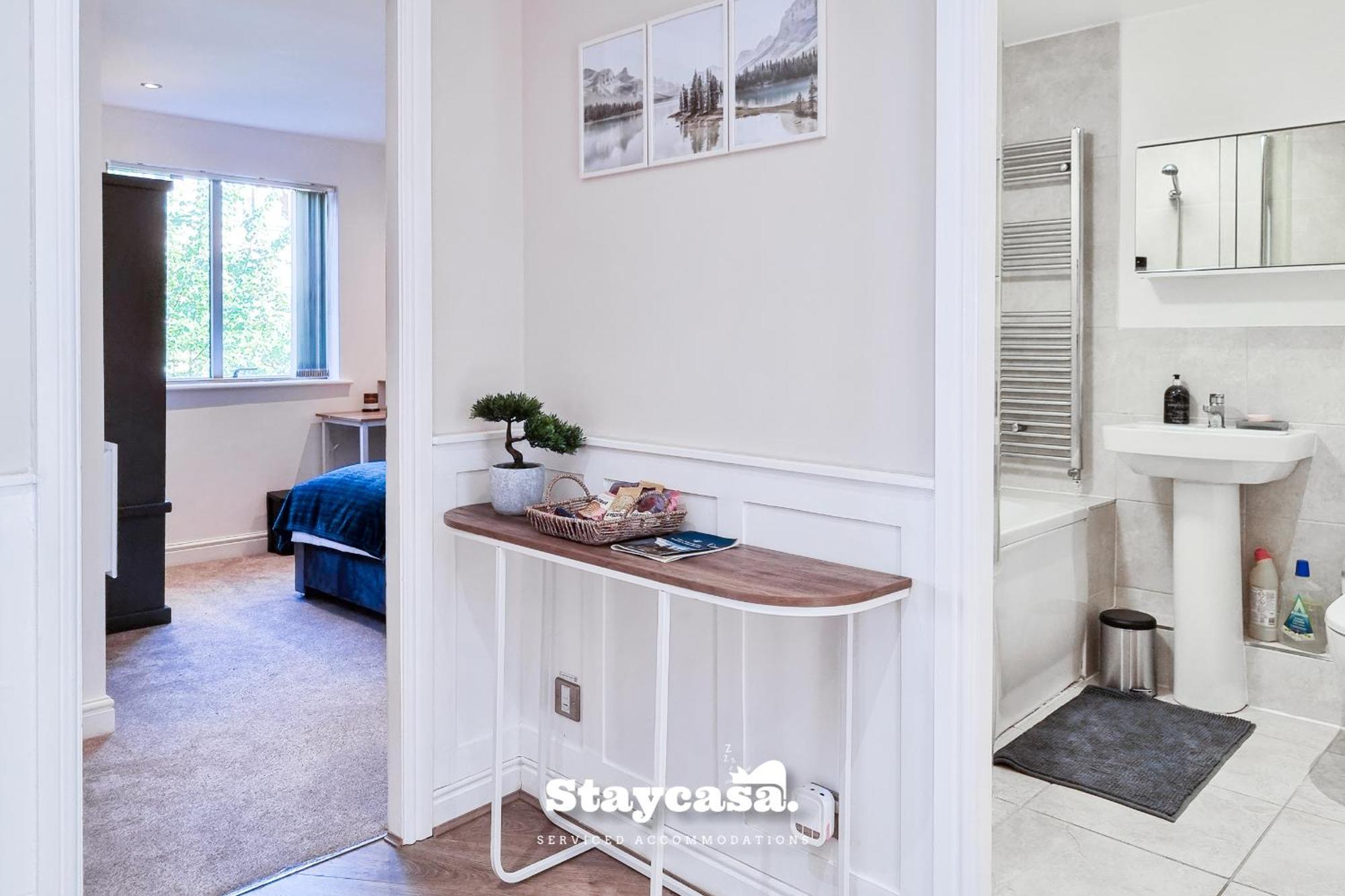 Bright 2 Bedroom With Balcony In Centre * Manchester